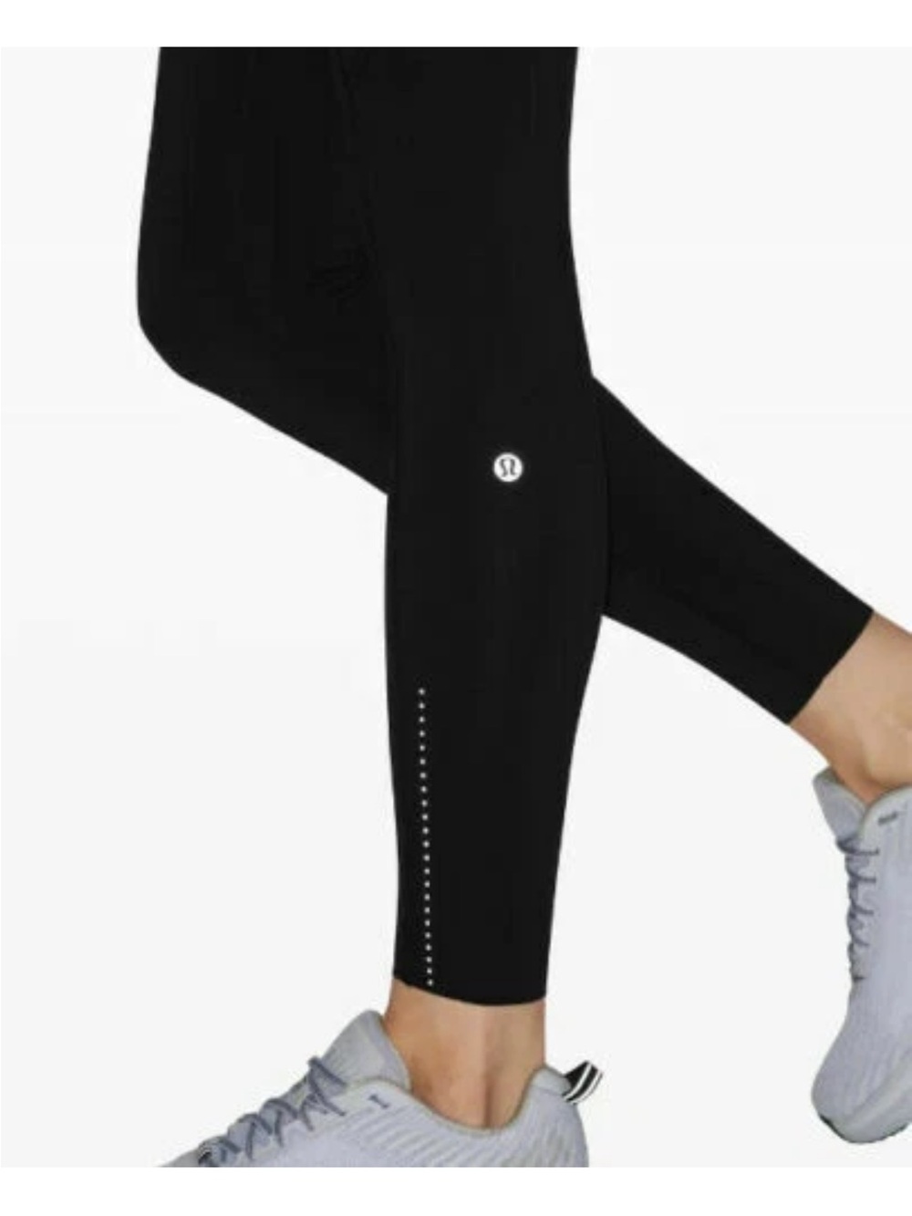 Lululemon Black Fast and Free Leggings - Reflective Detail. Size 2 - Full length